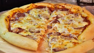 بيتزا ببروني بالعجينه الايطاليه (2) من غير سكر او بيض او حليب..    ..  Pizza with Italian  dough screenshot 4