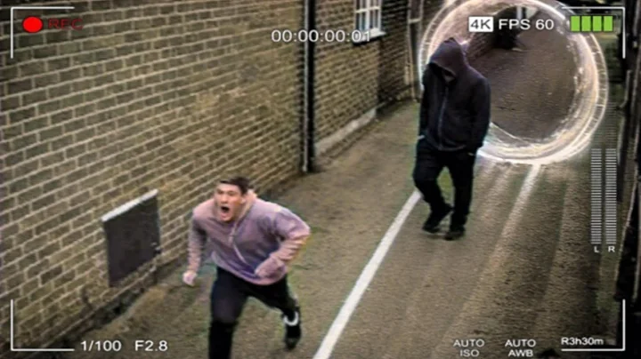 These Teleportation Videos Are Freaking Everyone Out..!!