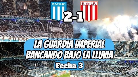 La hinchada de Racing bancando en la Victoria Bajo lluvia vs Estudiantes de la plata