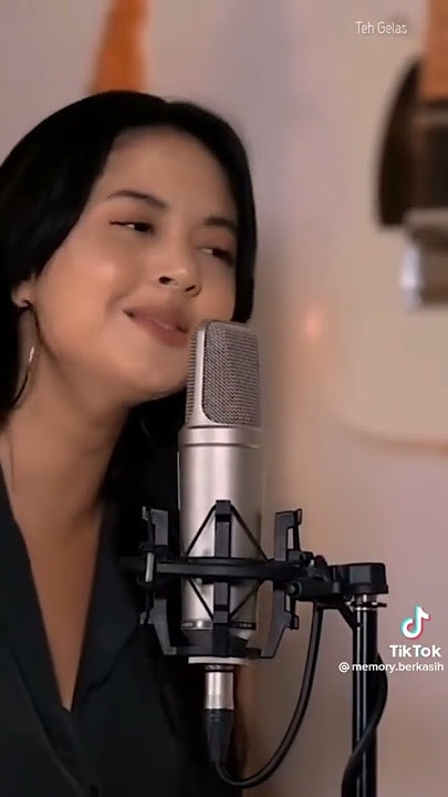 Anji.. lihat aku sayang.. yang sudah berjuang menunggumu datang..