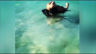 فيديو ساخن جدا الراقصه البرازيلية لورديانه بالمايوه على البحر