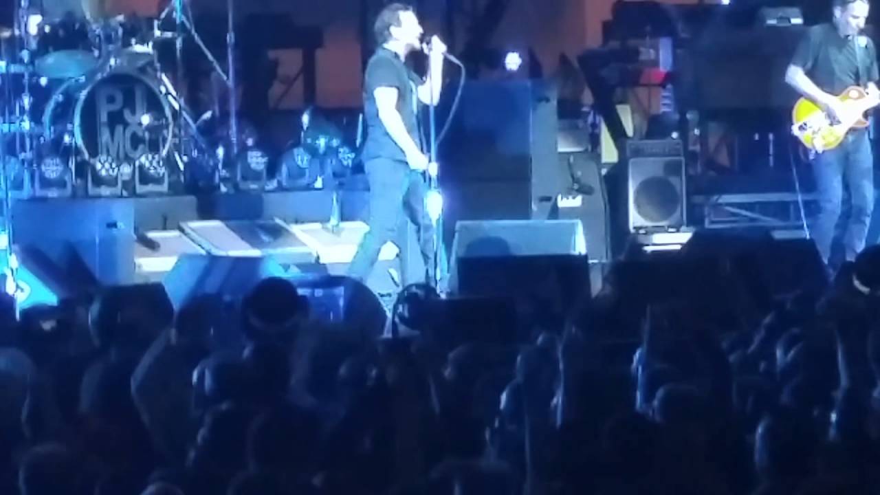 Pearl jam Quebec City Given to Fly YouTube
