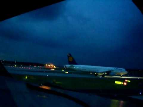 Cockpit View - Thunderstorm Squalline South of Fra...