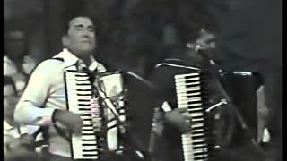 Mário Zan e Robertinho do Acordeon - Pout-Pourri (Programa Na Beira da Tuia)