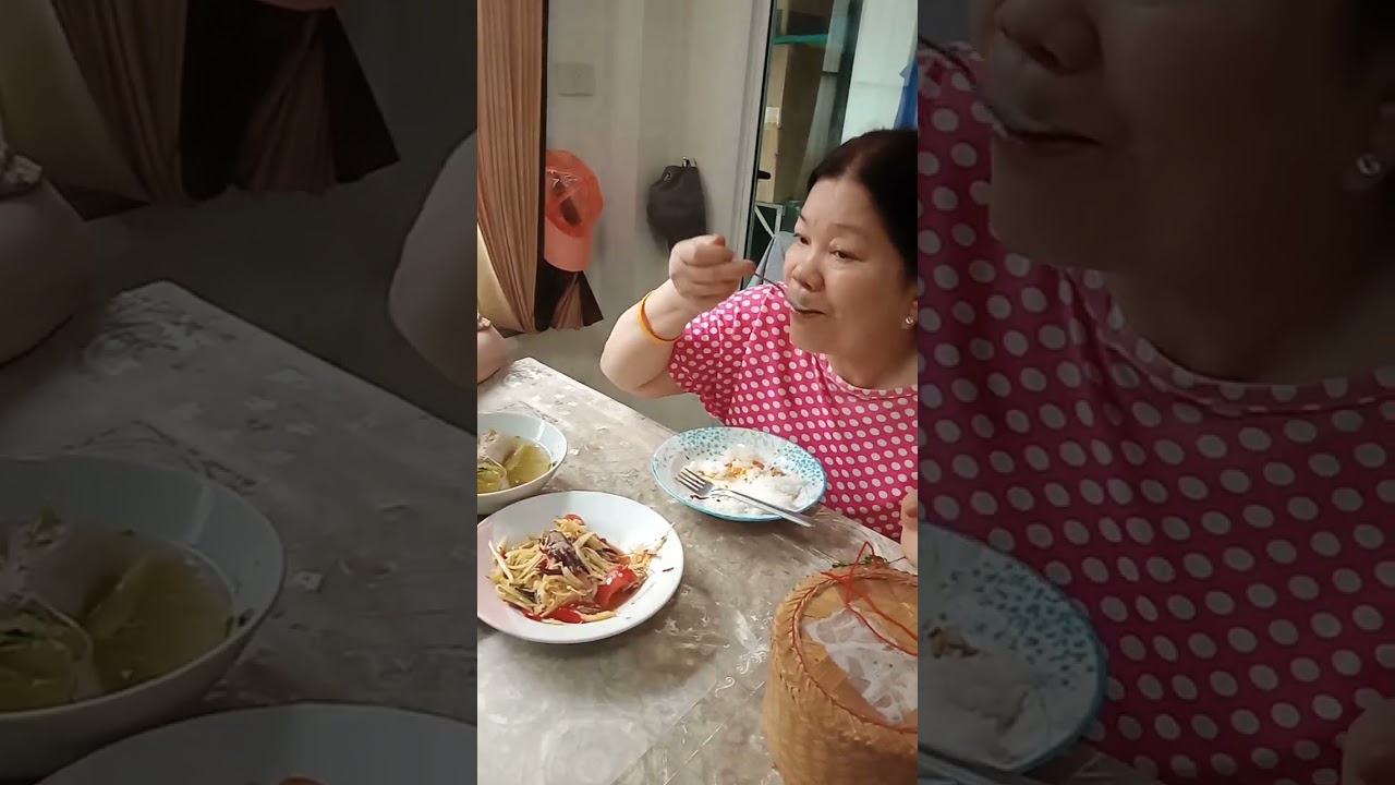 ผัดเผ็ดซังขนุนต้มจืดมะระและส้มตำไก่ปิ้งค่ะ