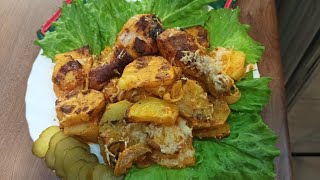 Картошка запеченная в духовке с куриными ножками