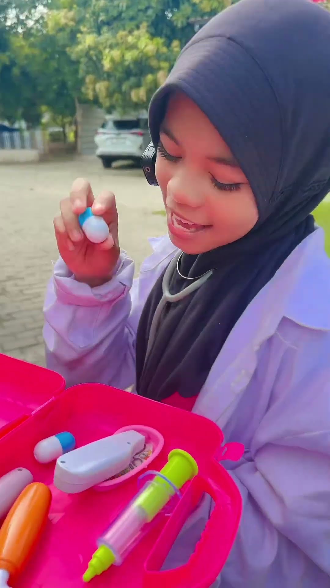 YANG SAKIT ANAKNYA ATAU IBUNYA ?