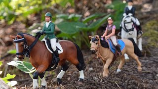 On The Trail - Silver Star Stables S04 E02 Schleich Horse Series