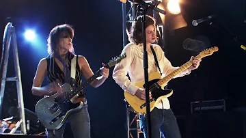 Pretenders - Don't Get Me Wrong (Live in London)