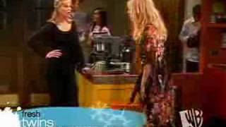 FRESH TheWB FRIDAY 9:30/8:30c TWINS "MUSICAL CHAIRS"
