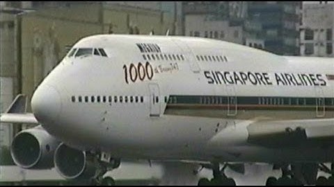 1000th Boeing 747 at Kai Tak!