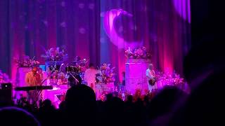 Faith No More - Easy (Live) - Toronto, ON 2015