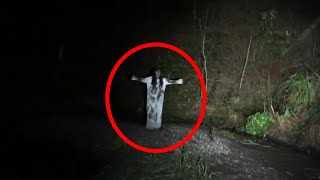10 Video đáng sợ được quay lại trong rừng và vào ban đêm