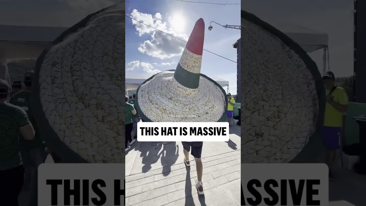 This hat will definitely keep you out of the sun 🇲🇽