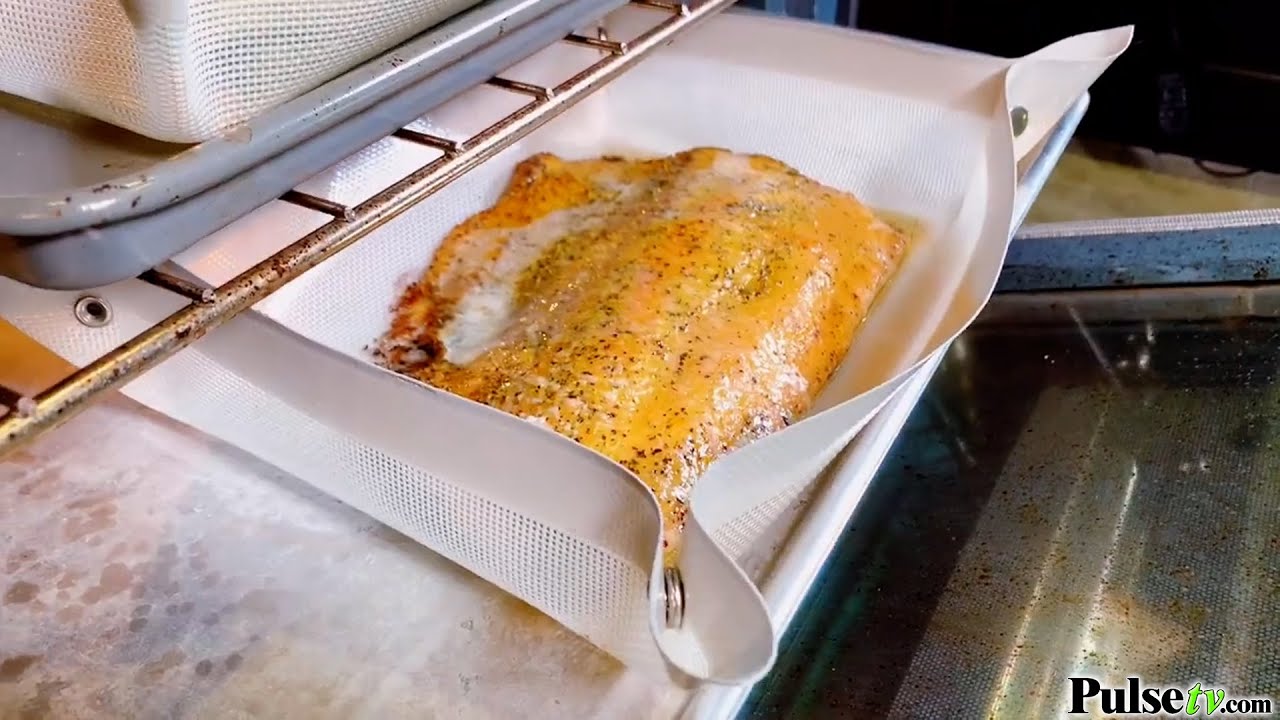 2-in-1 Silicone Baking Mat and Leakproof Pan