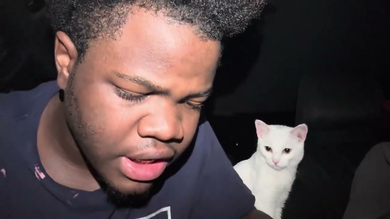 ASMR giving you a makeover in my car💄💋 