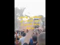 المتظاهرين يهاجمون أحد العجلات بل موتلوف حتى يتهمون بها الحشد المتظاهرين يهاجمون أحد العجلات بل موتلوف حتى يتهمون بها الحشد