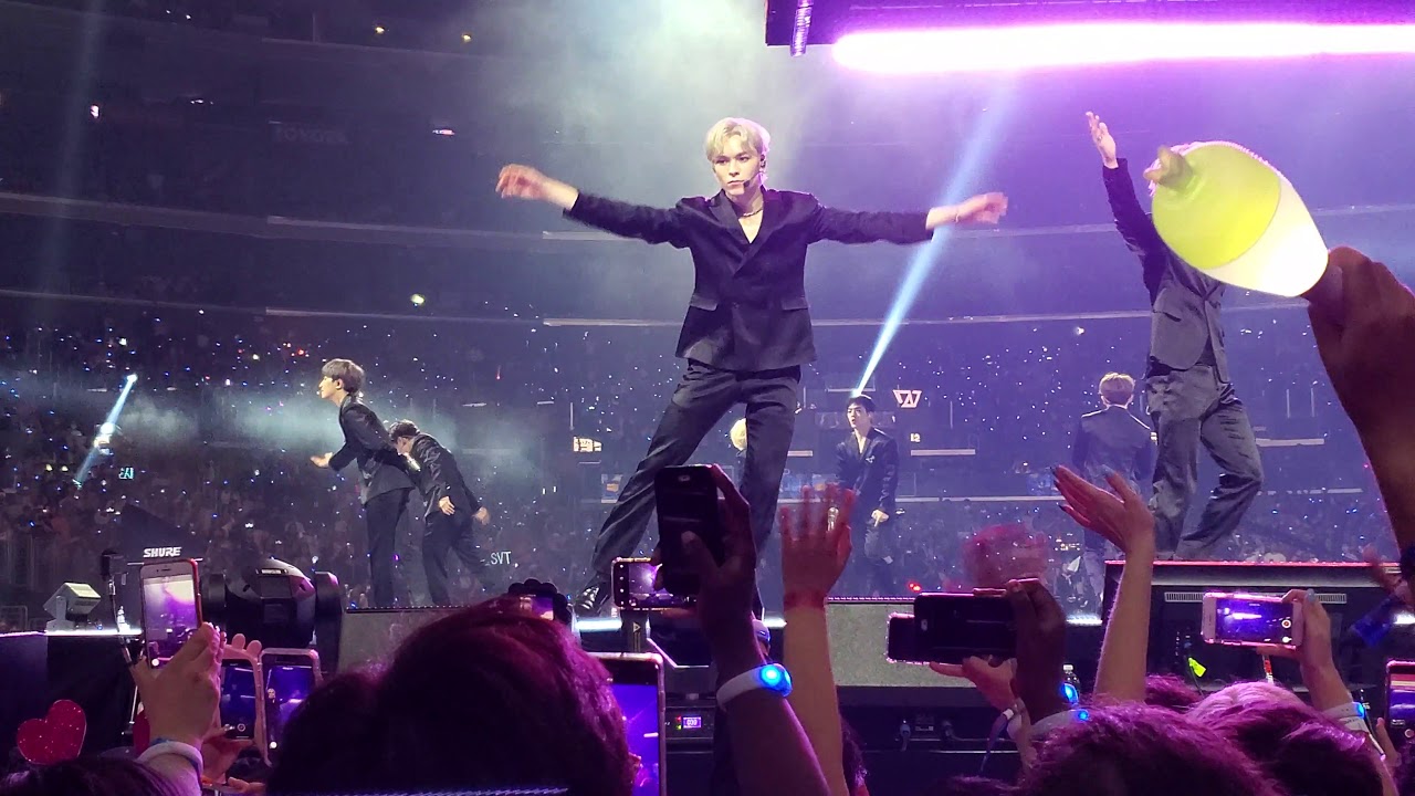 세븐틴 Seventeen - 아주 Nice (extended version) Kcon LA 2019 fancam 직캠 세븐틴 Seventeen - 아주 Nice (extended version) Kcon LA 2019 fancam 직캠