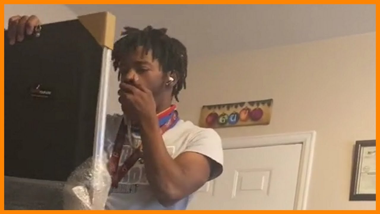 Surprising husband with a painting of his lost father and his newborn son who he never got to meet