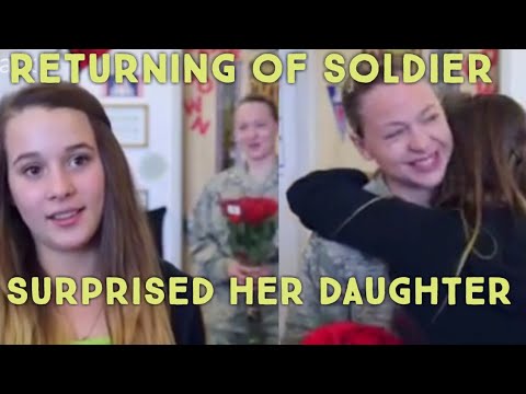 soldier-mom-return-and-surprised-her-daughter.