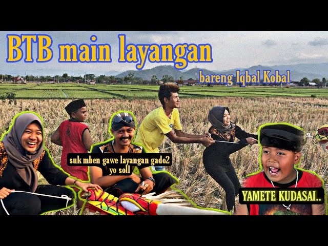 Bermain layangan di Ponorogo class=