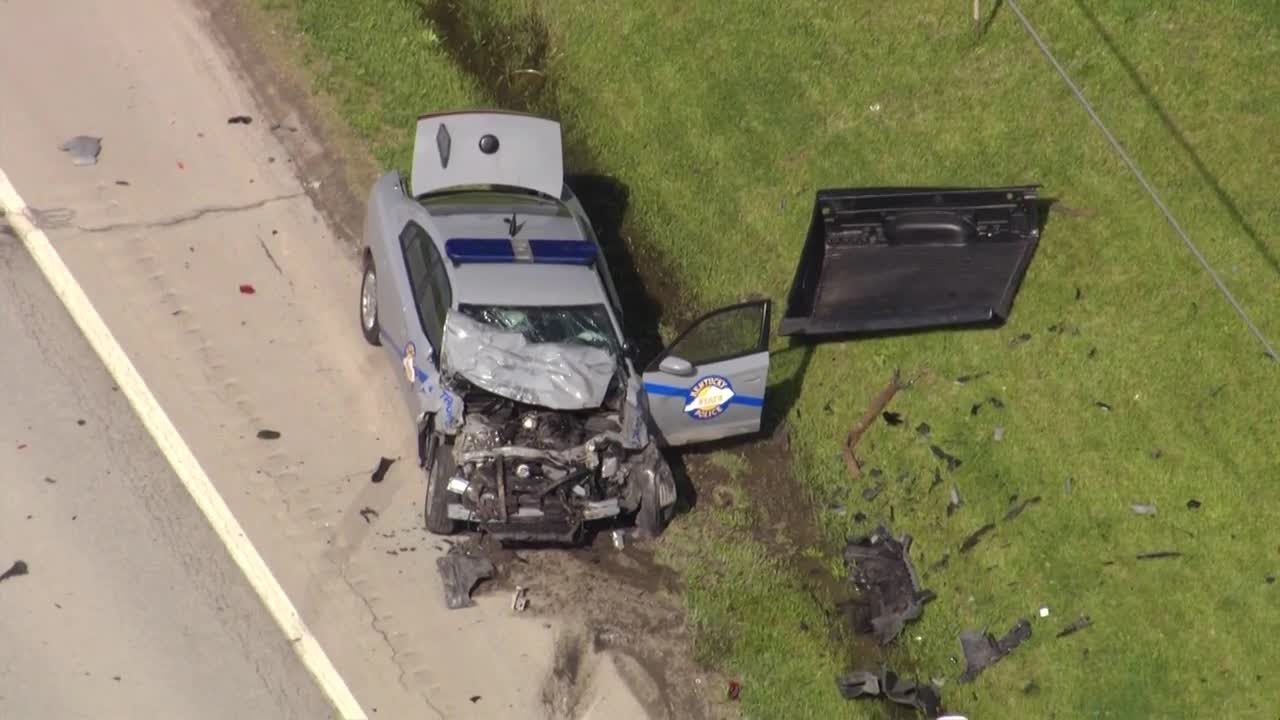 KSP cruiser involved in crash on Dixie Highway - YouTube