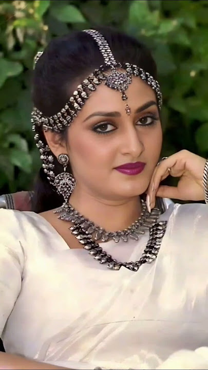 ❣️jayaprada beautiful look 😍