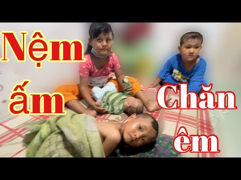 Video Cả nhà 6 người trên xe bagác lần đầu được 