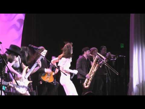 Juliette Lewis - Proud Mary @ An Evening With Women 4-16-11