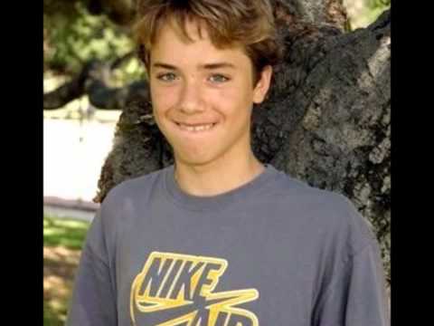 Vídeo: Patrimoni net de Jeremy Sumpter: wiki, casat, família, casament, sou, germans