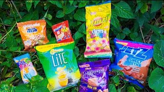 Download Lagu Lubna Finds Chocolate Wafer, Chitato, Yupi Candy | Fun Snack Hunt \u0026 Unboxing for Kids MP3