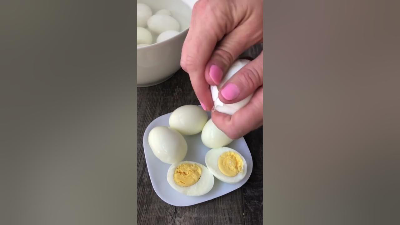 Boiled Eggs Life Hack🥚🐧 #cooking #egguins #lifehack #boiledeggs