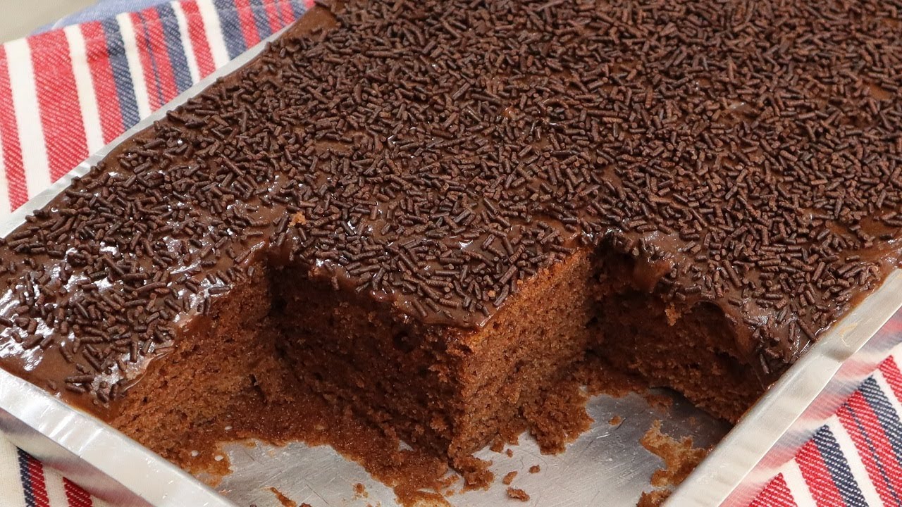 Receita deliciosa bolo de chocolate simples e facil; sem batedeira e sem  liquidificador – Metro World News Brasil