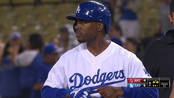 ARI@LAD: Rollins slaps a run-scoring single to right