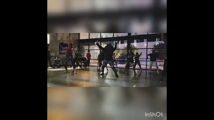 Leah Baxter taking class