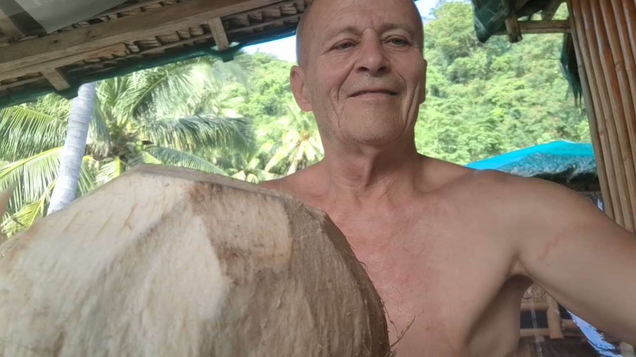 Buko juice Tingloy Philippines 20.11.2025