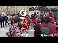 Музыка, танцы и отличное настроение парижане вышли на акцию протеста