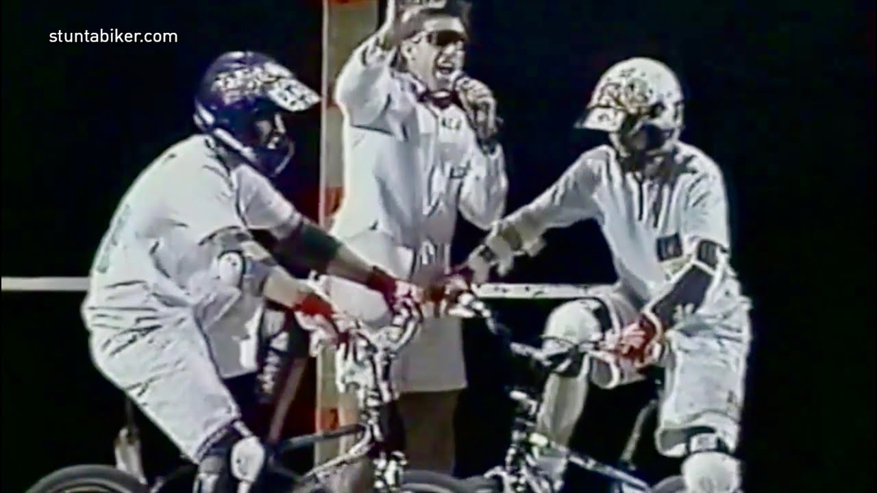 MAT HOFFMAN & BRIAN BLYTHER 'EPIC Bercy BMX Show' 1988