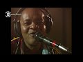 Capture de la vidéo Roots Radics - Hot We Hot (Live On 2 Meter Sessions, 1996)