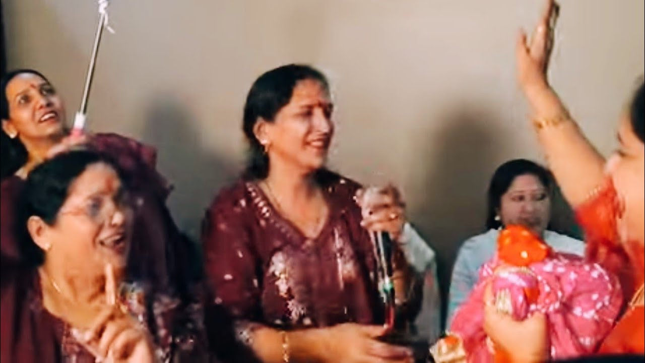 #krishnabhajan🌹 लिरिक्स🌹नाचने वाला भजन बन्नो गठरी 😍चलो वृदांवन चलीऐ☎9992275674