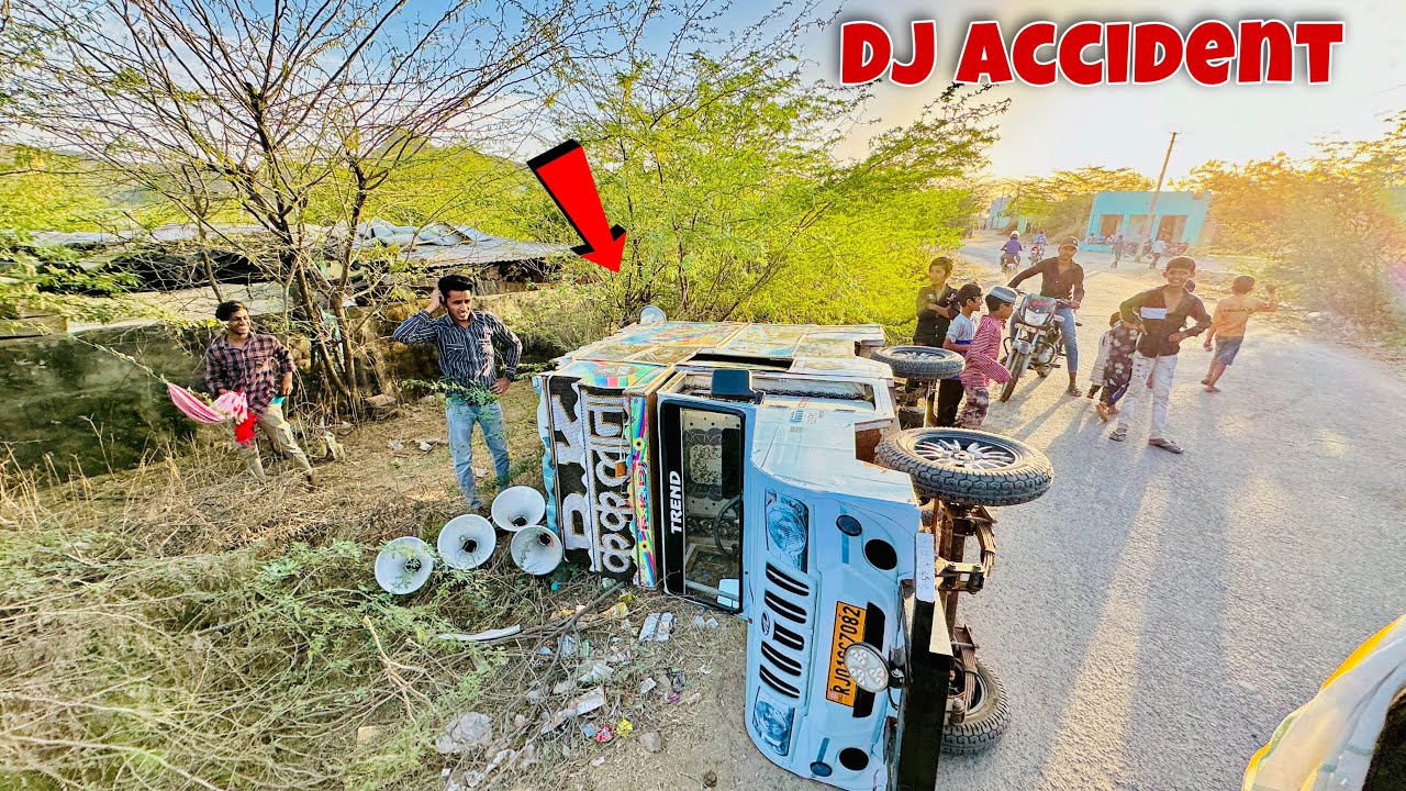 Mini Dj Accident Live || mini dj vs Stunts || छोटा डीजे डांस कराने के चक्कर में पलटी खा गया