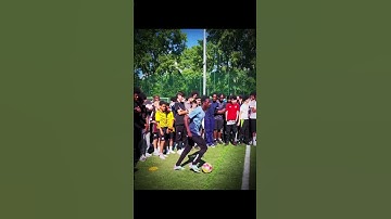 Bro did a 6 ⭐ skill move 💀 ... #soccer #dribbling #1v1 #phonk