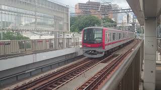 日比谷線 中目黒駅 東武70000系 発車