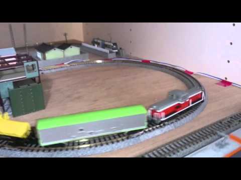 151223押入れレイアウト DD13 貨物列車