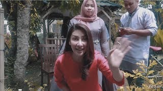 RitRud #10 SUASANA DI HARI RAYA ' RITA RUDAINI '