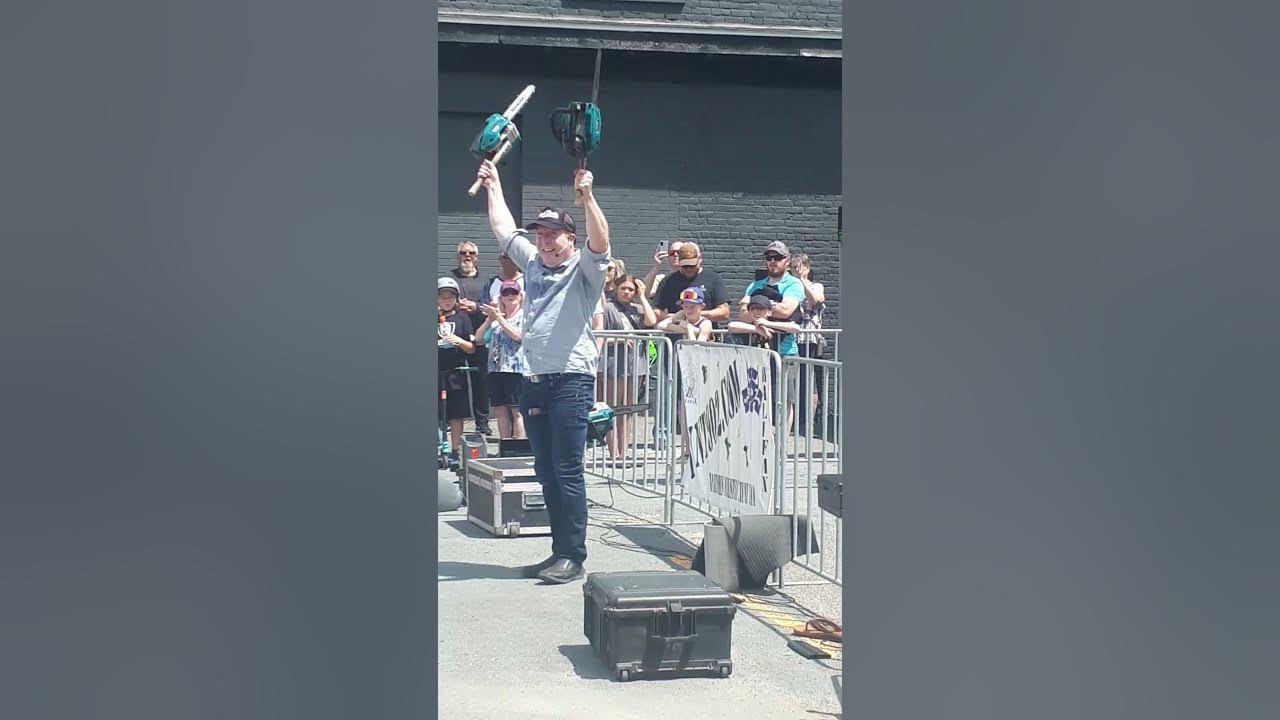guy juggles 3 chainsaws YouTube
