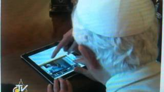 POPE BENEDICT ON TWITTER WITH iPad screenshot 4