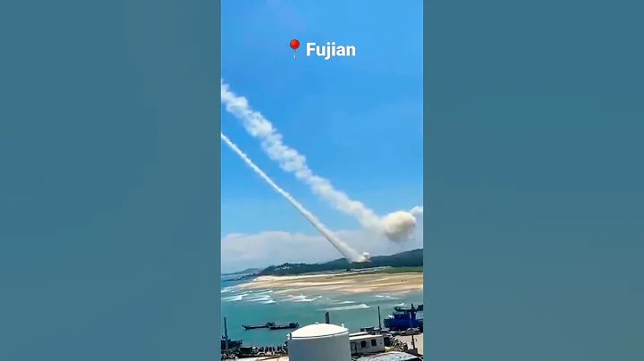 🇨🇳PLA long range rockets firing from Fujian Pingtan into the Taiwan strait. #china #taiwan - DayDayNews