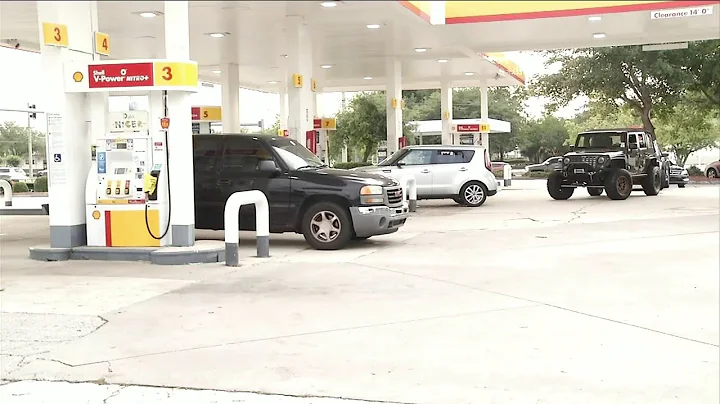 Drivers wait in lines at Southeast gas stations after pipeline hack leads to distribution proble...