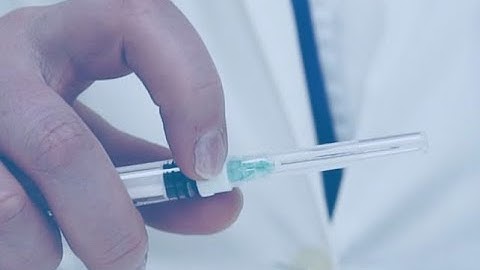 Aghetto syringe. Easier and safer with just one hand